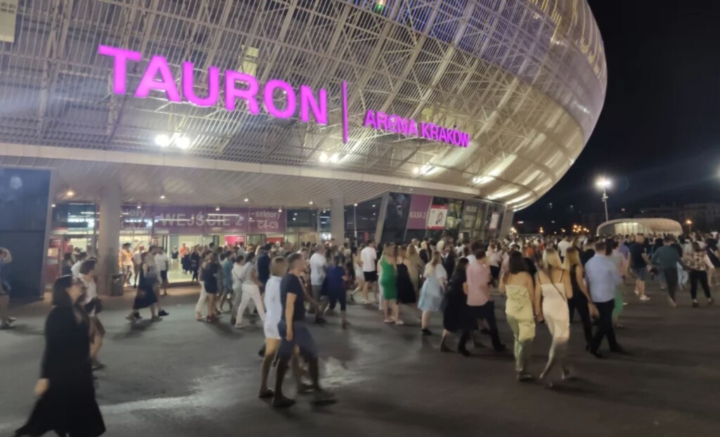 Kino plenerowe przed TAURON Areną Kraków