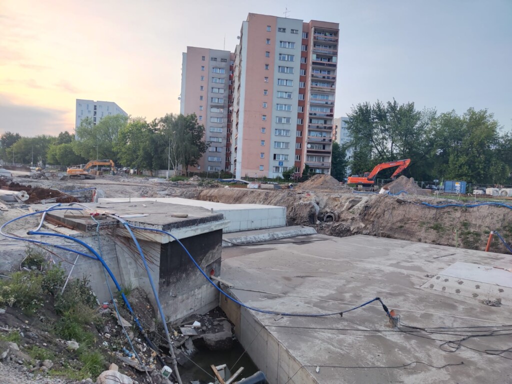 Tak będzie wyglądał podziemny przystanek na trasie nowej linii tramwajowej [WIZUALIZACJE]