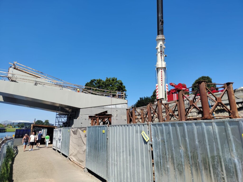Budowa nowej kładki nad Wisłą. Komunikat do mieszkańców
