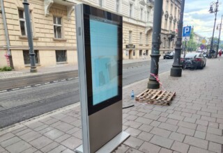 "Ekrany dotykowe"