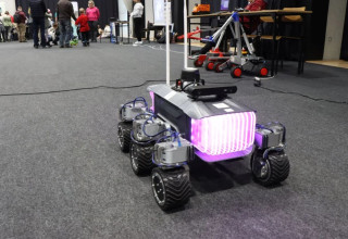 "Robot"