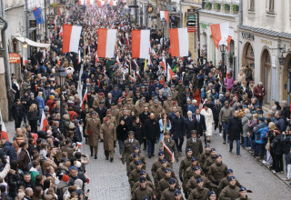 "Obchody 11 listopada 2025 w Krakowie - zdjęcia"