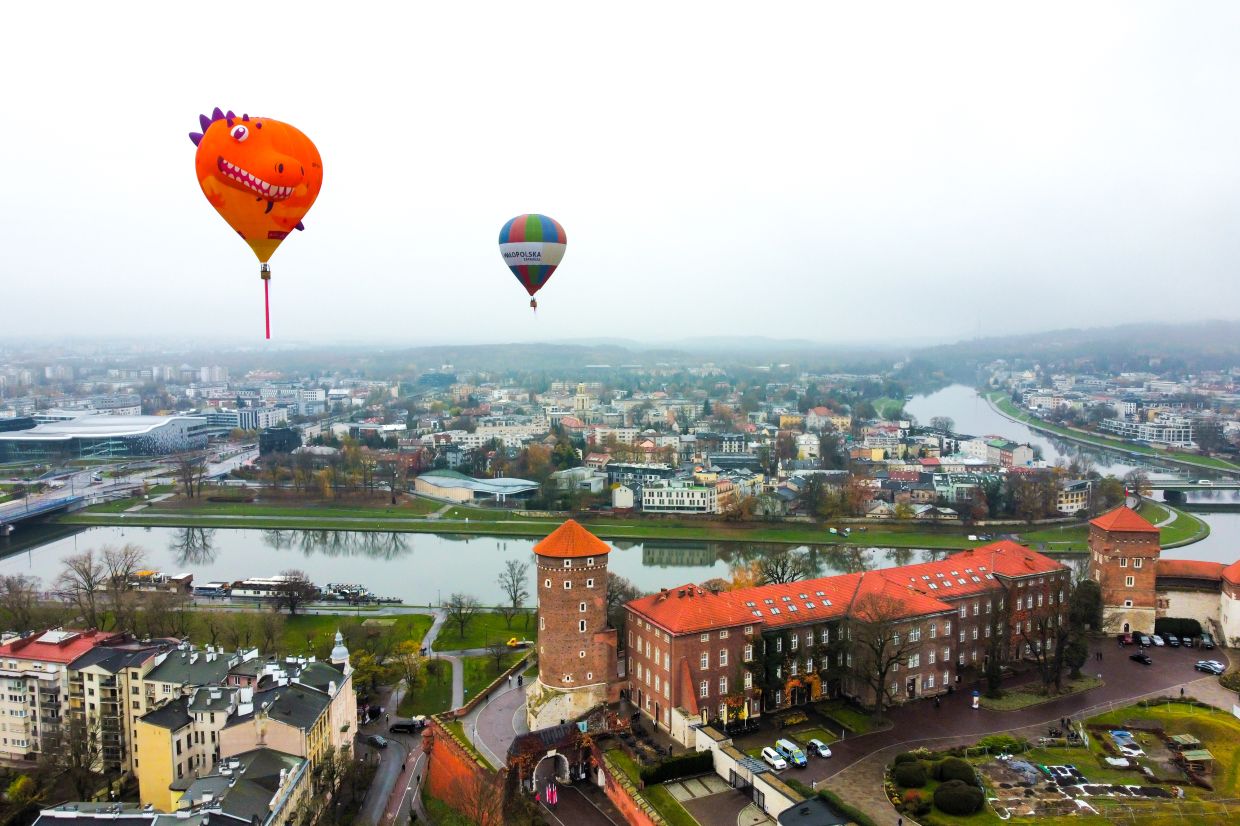 Balony nad Wawelem zachwyciły mieszkańców Krakowa [ZDJĘCIA]