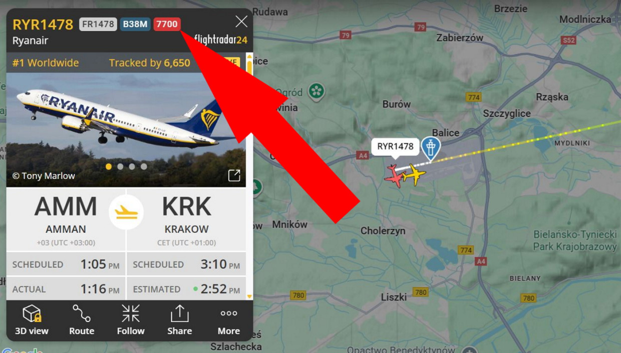 Samolot lecący do Krakowa nadał sygnał alarmowy 7700