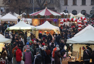 "Jarmark świąteczny na Rynku Podgórskim"
