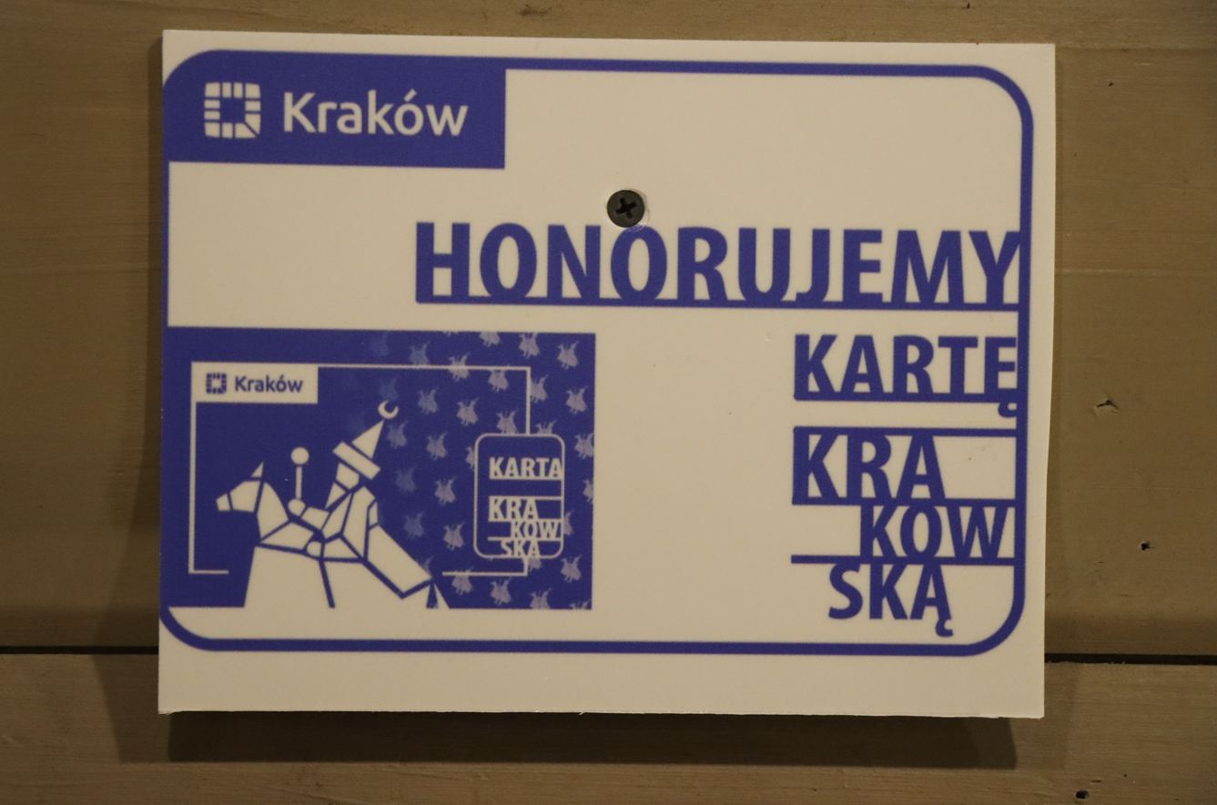 Jarmark Bożonarodzeniowy Kraków 2025. Ile kosztuje jedzenie?