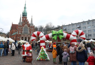 "Karuzela wiktoriańska na Rynku Podgórskim"