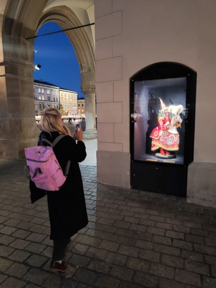 Lajkonik w Sukiennicach – zobacz, co zachwyca spacerowiczów [ZDJĘCIA]