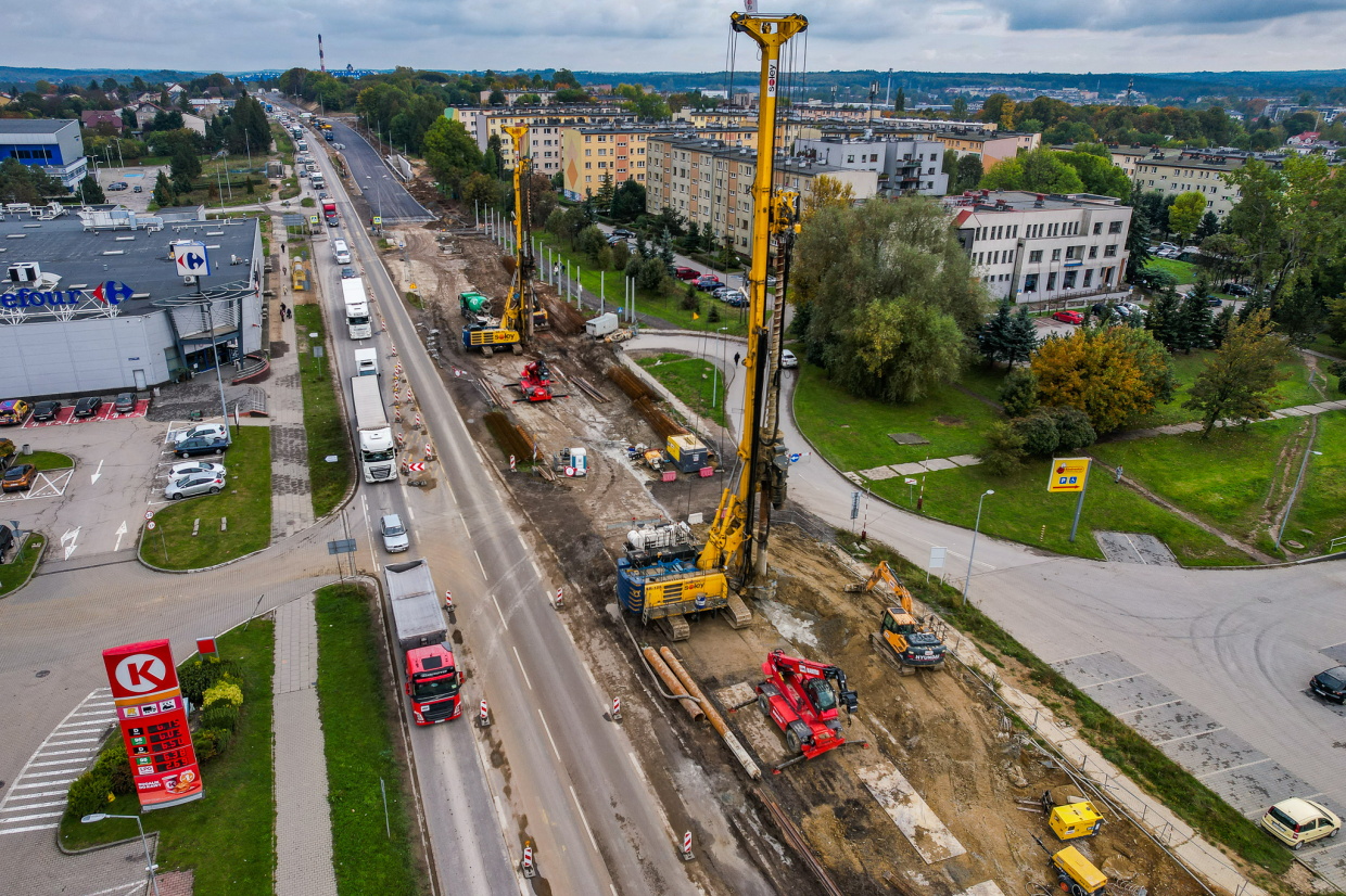 Godzinne zamknięcie trasy przez nietypowy transport