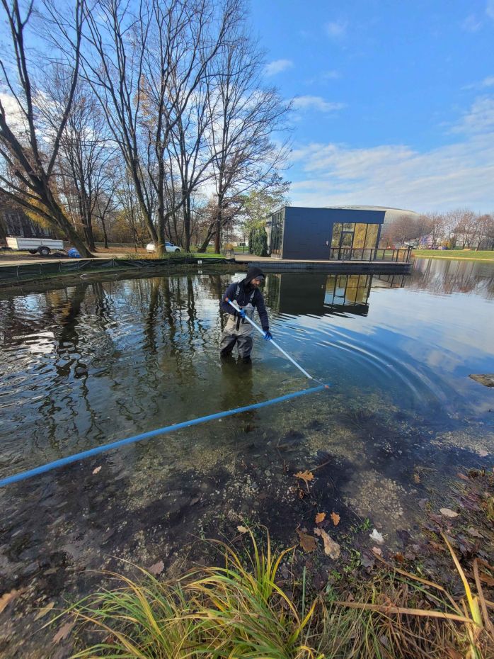 "Czyszczenie stawu w Parku Lotników Polskich"
