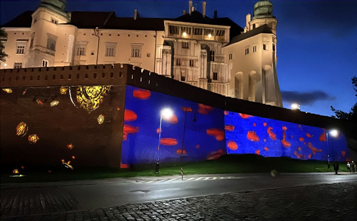 Tysiąc lat Królestwa Polskiego na murach Wawelu. Zobacz multimedialny spektakl