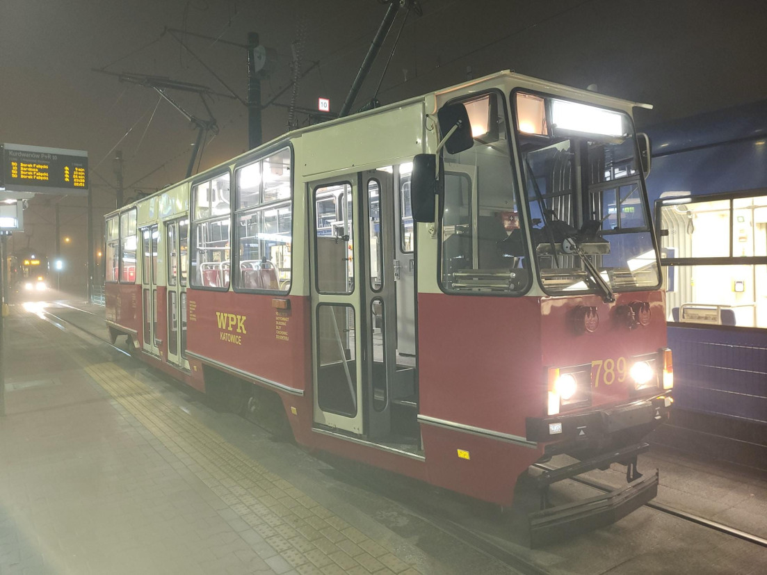 Nocna akcja MPK. Po Krakowie kursował specjalny tramwaj