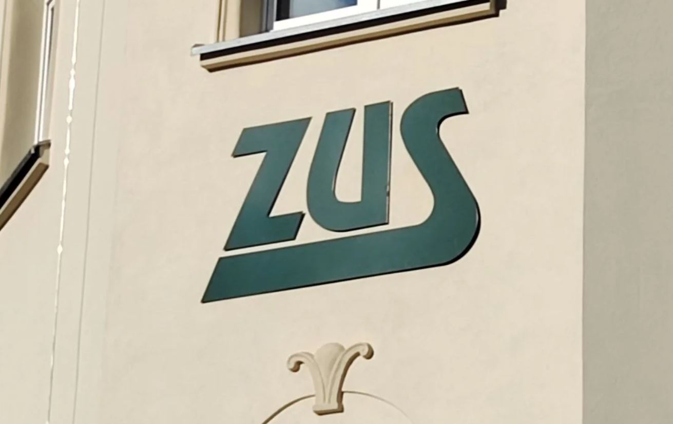 Eksperci ZUS ostrzegają: tak działają najnowsze oszustwa