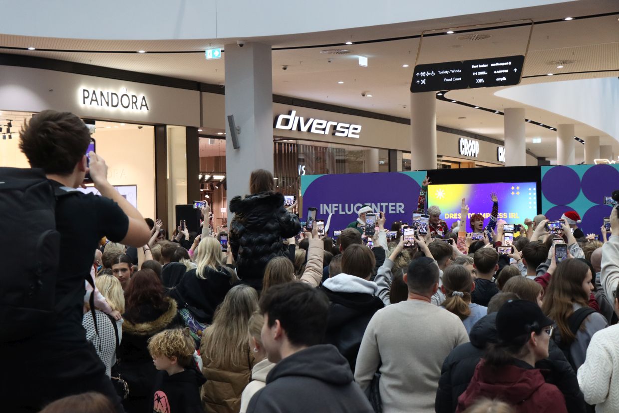 Tłumy w Bonarce na otwarciu sklepu Ekipy INFLUCENTER [ZDJĘCIA]