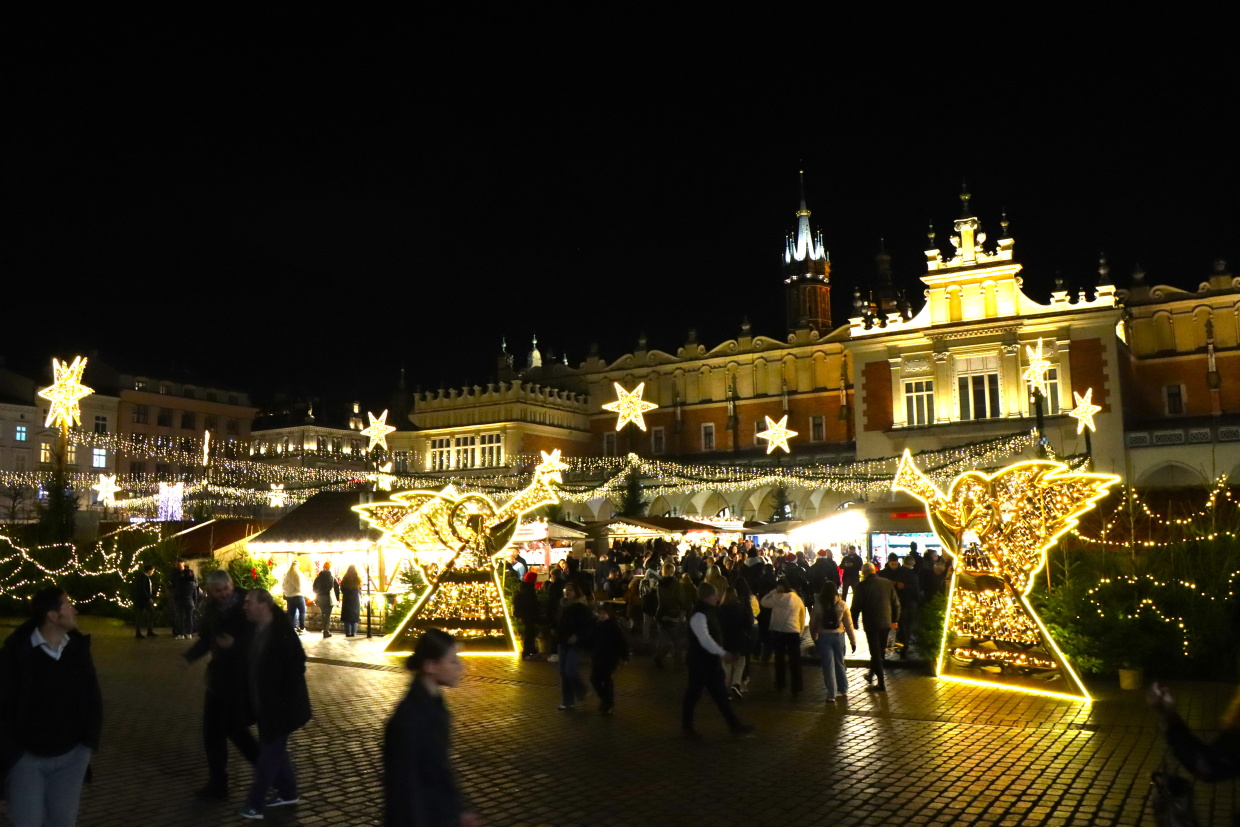 Włamanie na jarmarku. Sprawca pracował… tuż obok