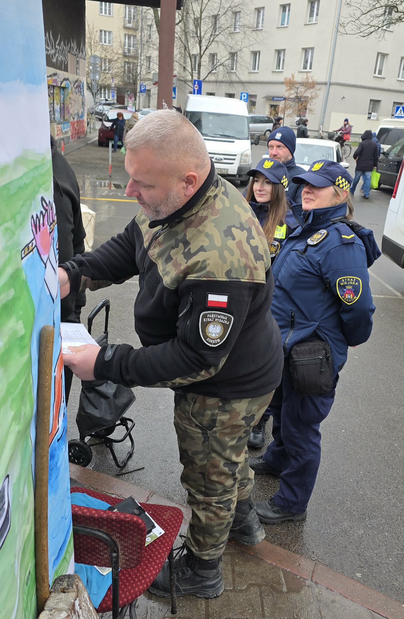 Przedświąteczne kontrole ryb na krakowskich targowiskach