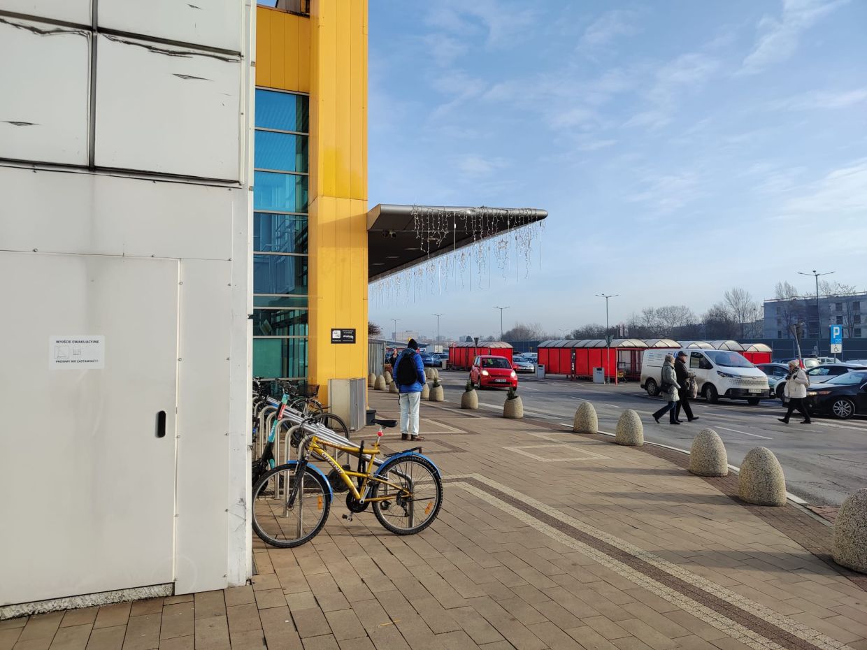 Krokus pustoszeje. Co dalej z najstarszym centrum handlowym w Krakowie? [ZDJĘCIA]