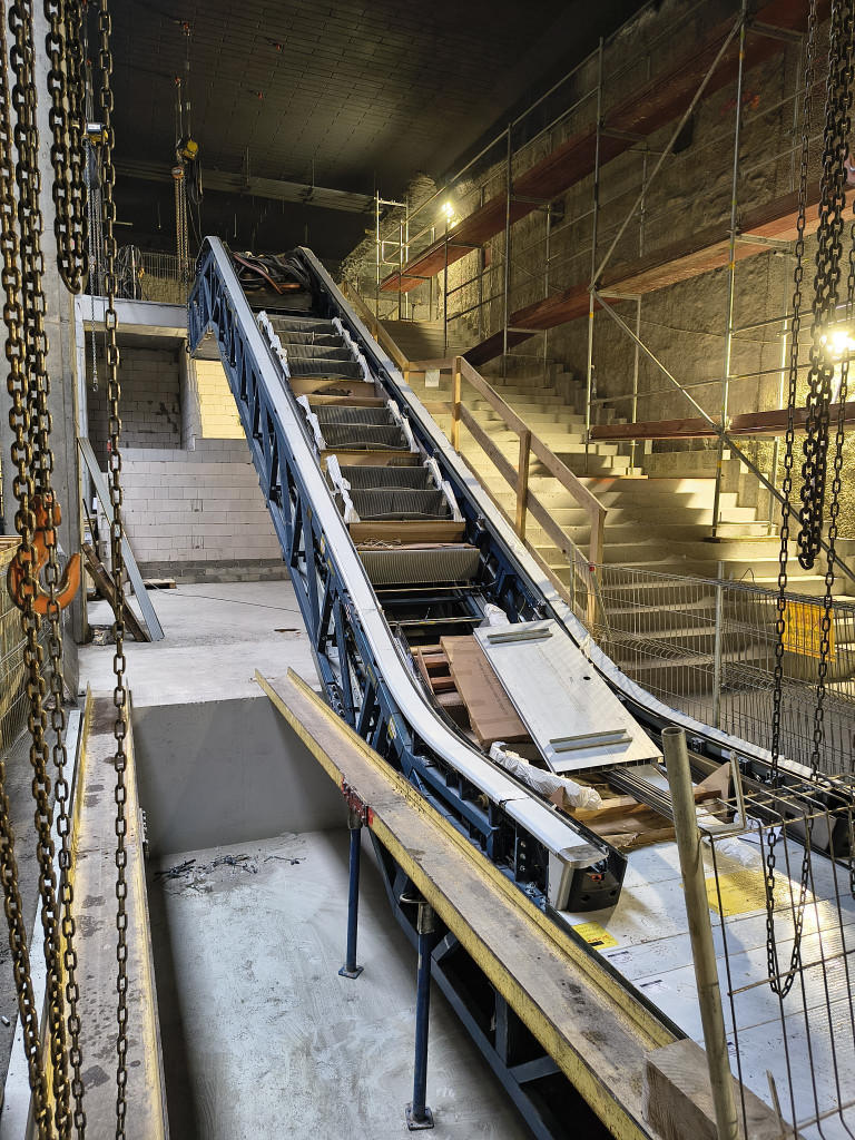 "Schody przystanek podziemny pod rondem polsad"