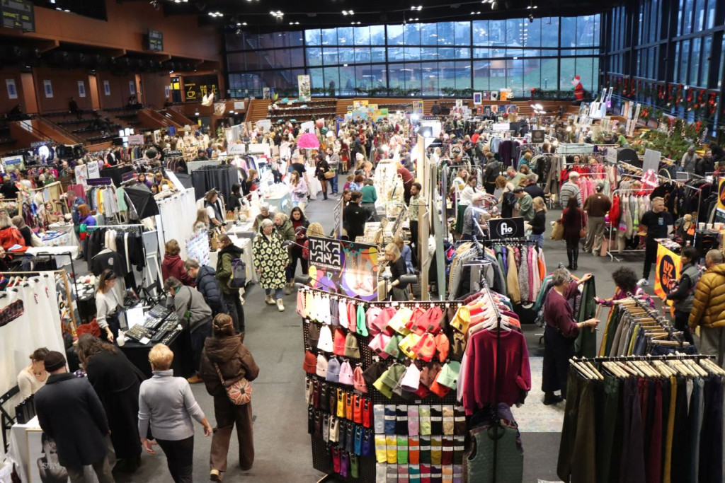 Hala Cracovia pełna świątecznej mody i designu. Trwa zimowy Kiermash [ZDJĘCIA]