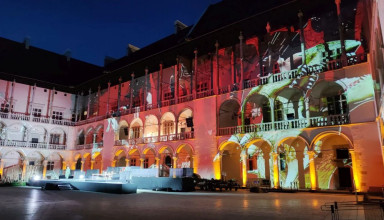 "Zamek Królewski na Wawelu"