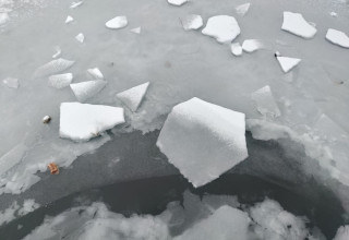 "Zalew Nowohucki Zimą"