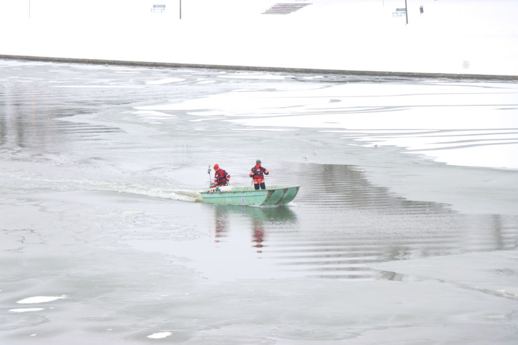 "Zamarznięta Wisła w Krakowie"