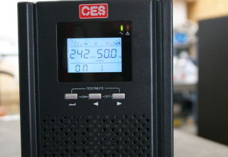 "Jaki zasilacz UPS wybrać dla biura?"