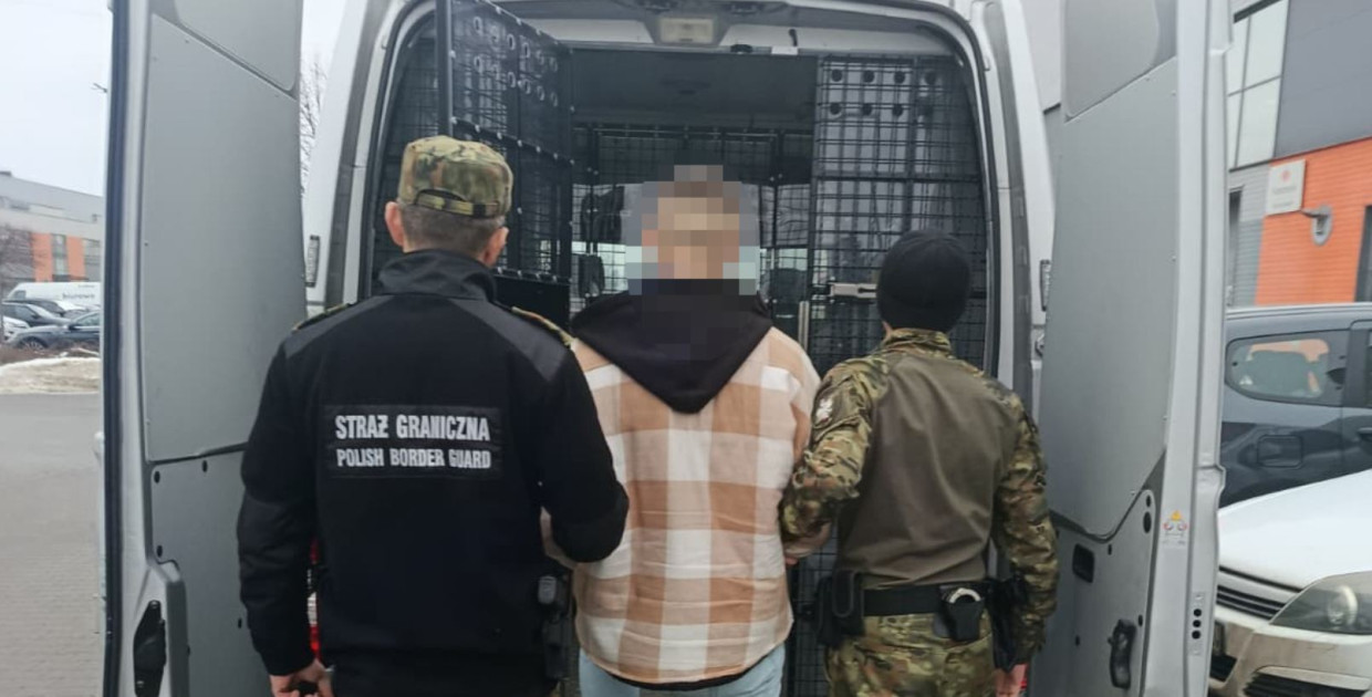 Konwój pod granicę i wydalenie Ukraińca