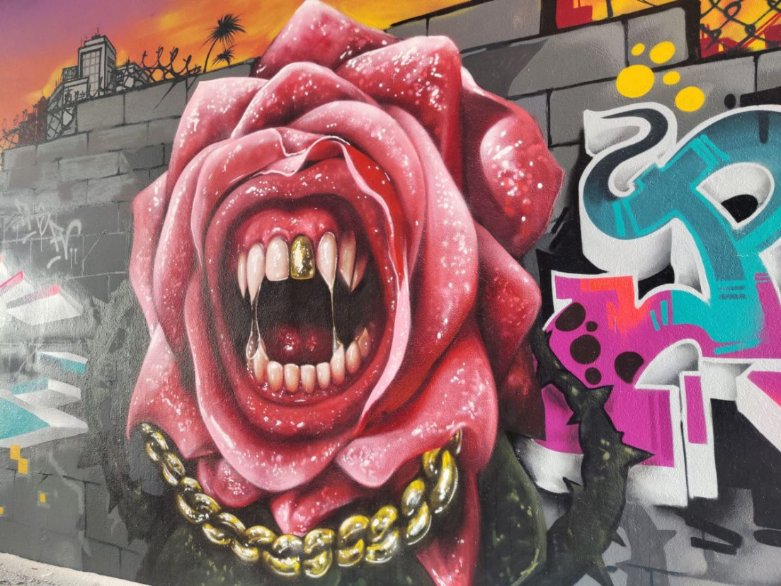 Sztuka na betonowych ścianach w Nowej Hucie. Te prace robią wrażenie [ZDJĘCIA]