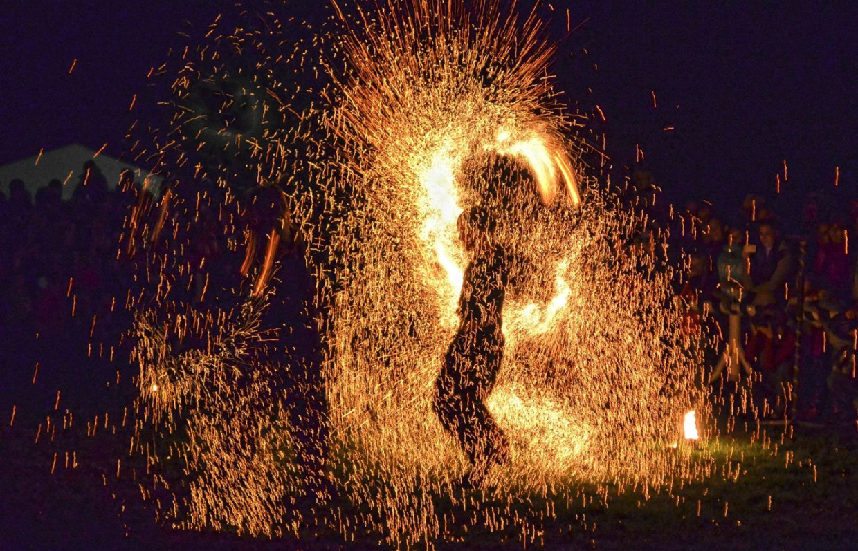 Nowa Huta w ogniu. Zobacz specjalny pokaz