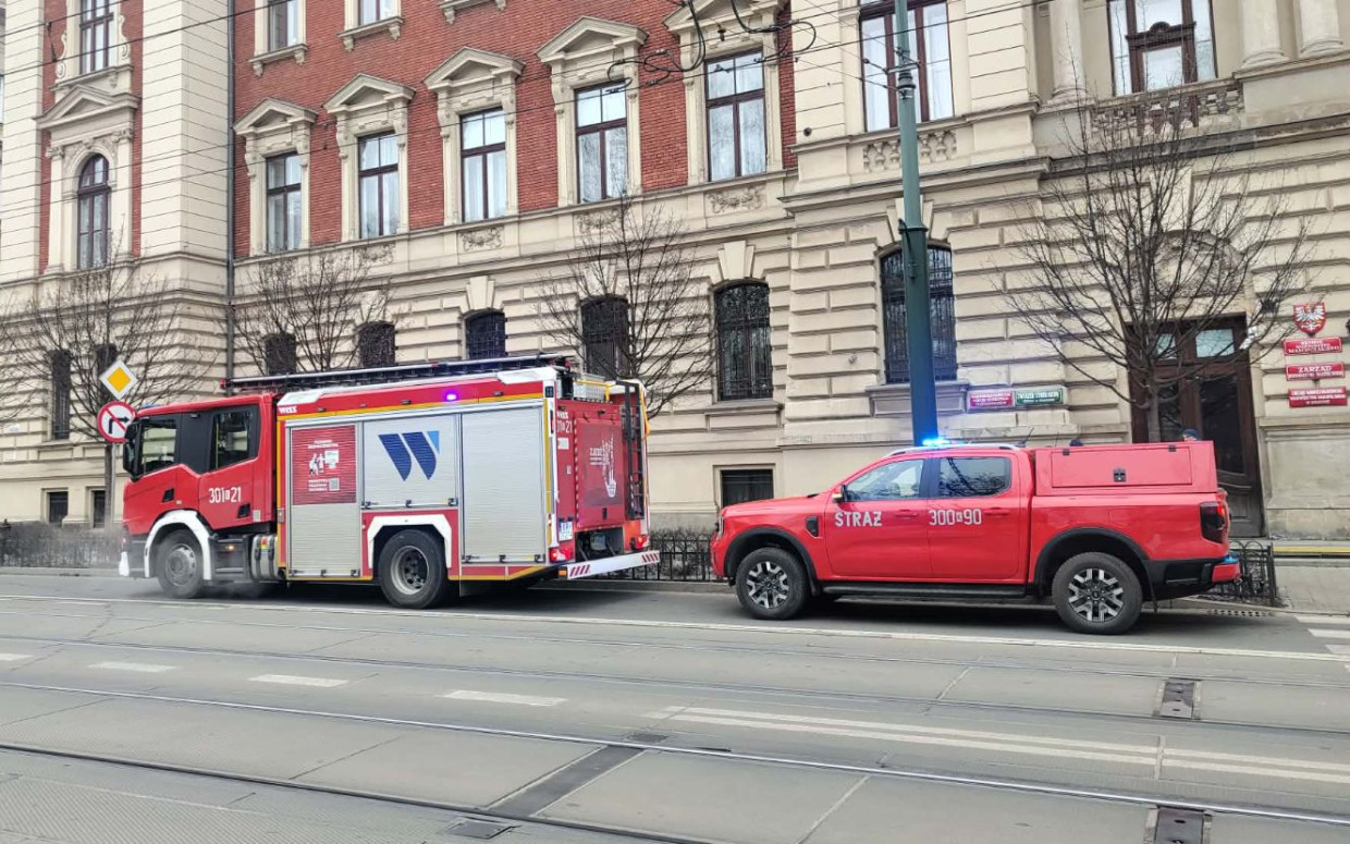 Kobieta sparaliżowała pracę urzędów. Jest już w rękach policji