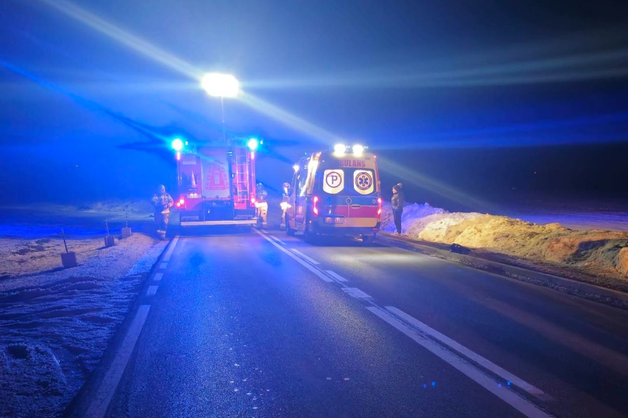 Nocny wypadek na trasie do Krakowa. Droga była zablokowana