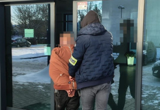 "Ukrył się w pojemniku na Pościel"