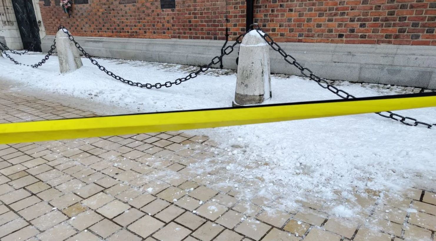 Ślisko w Krakowie. IMGW ostrzega przed oblodzeniami