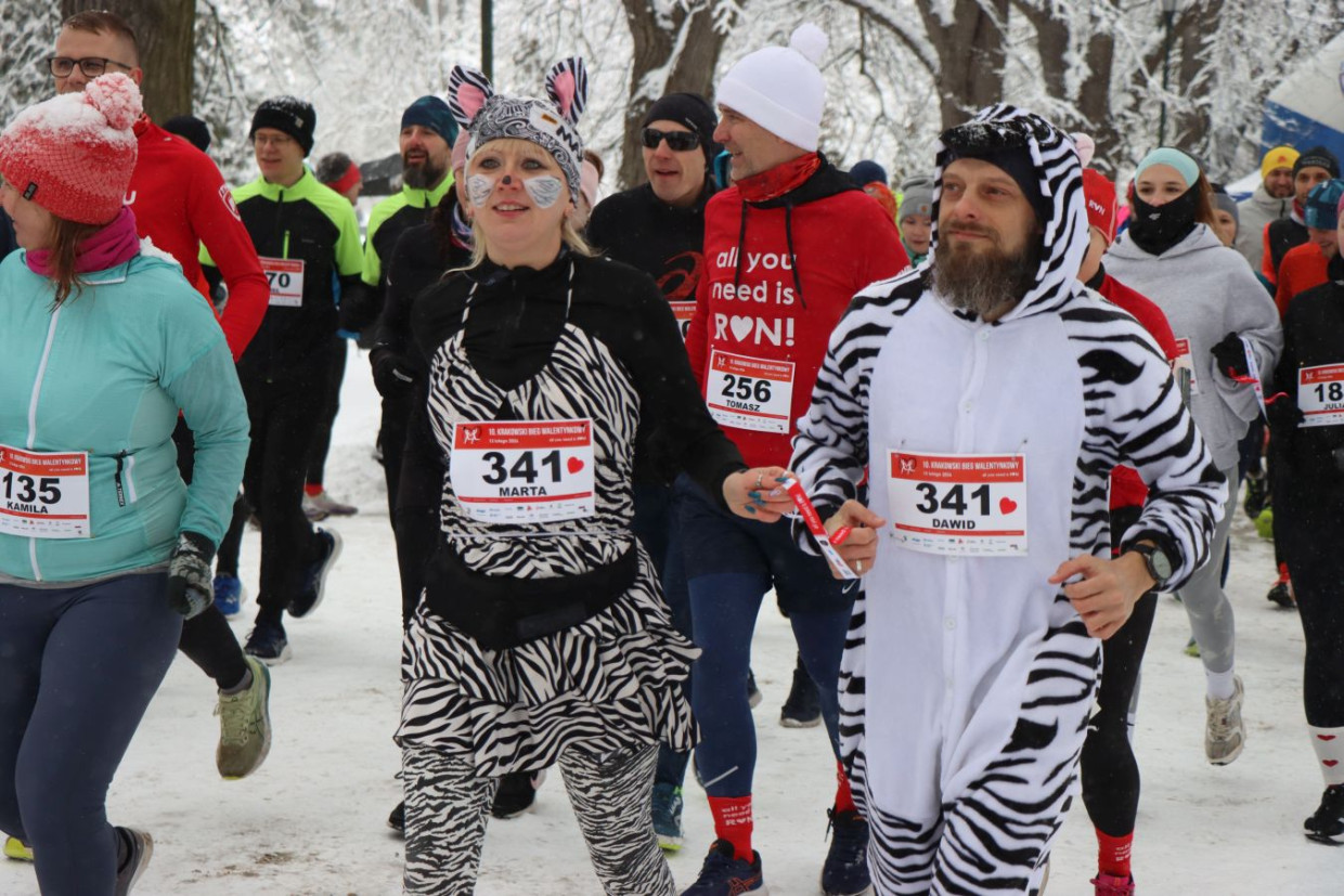 Sportowe emocje w zimowej scenerii. Za nami Bieg Walentynkowy Kraków 2026 [ZDJĘCIA]