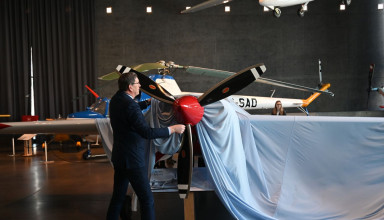 "Samolot akrobacyjny w Muzeum Lotnictwa Polskiego"