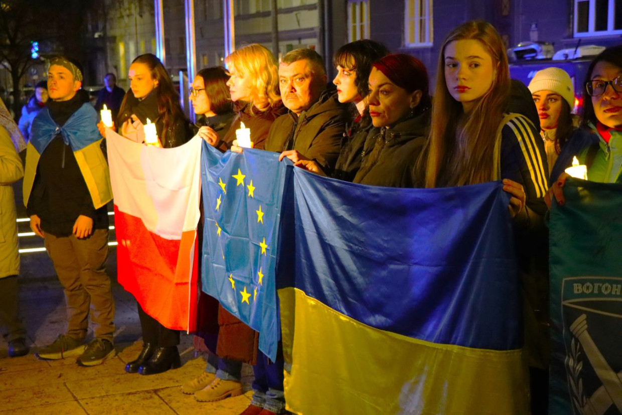 Wiec solidarności na Skwerze Wolnej Ukrainy w Krakowie [ZDJĘCIA]