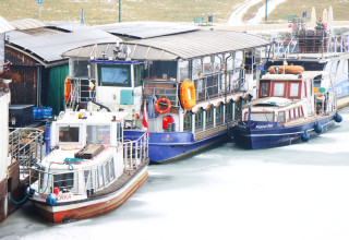 "Zamarznięta Wisła w Krakowie"