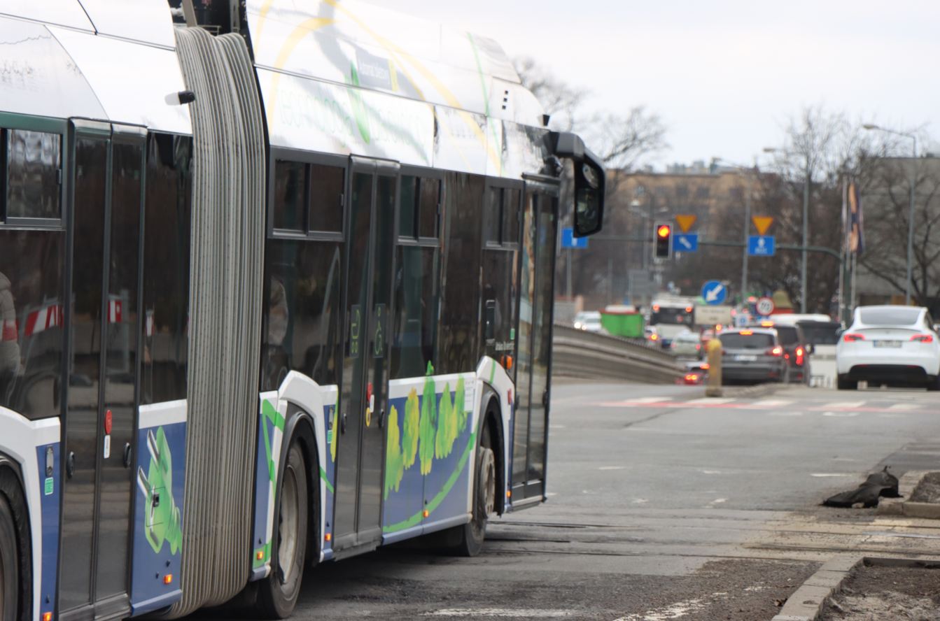 Podwyżki biletów w Krakowie. Dlaczego pretensje trafiają pod niewłaściwy adres?