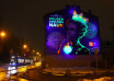 "Świecący mural w Krakowie Marii Skłodowskiej-Curie"