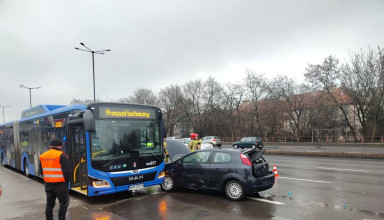"Wypadek na Bora Komorowskiego. Pijany kierowca"