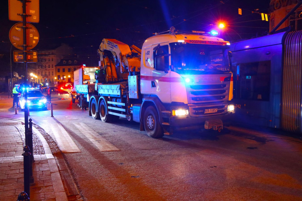 "Zderzenie tramwajów w Krakowie Poczta Główna"