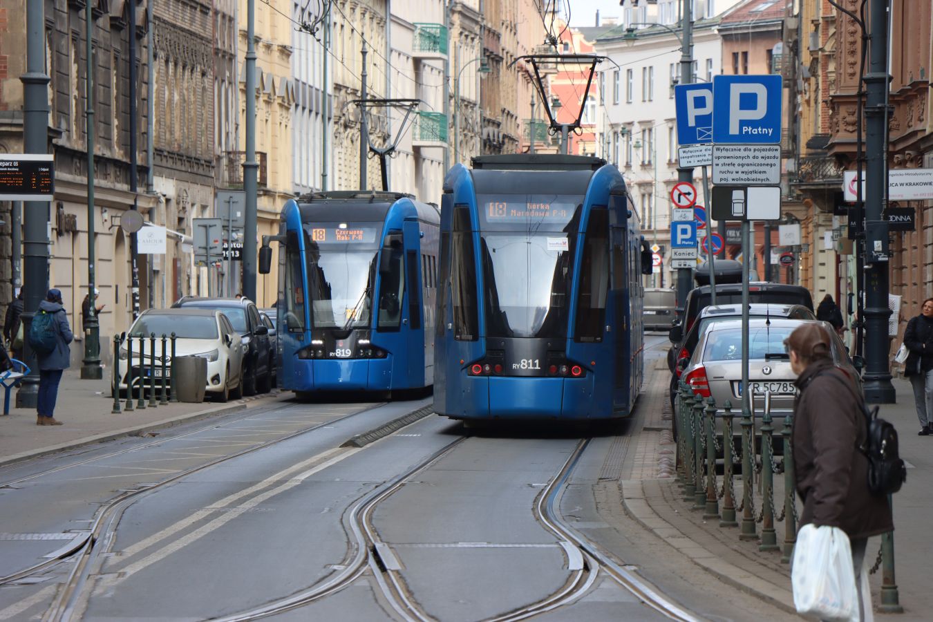 Efekty zmian na ul. Długiej. Miasto pokazało nowe dane o blokowaniu tramwajów