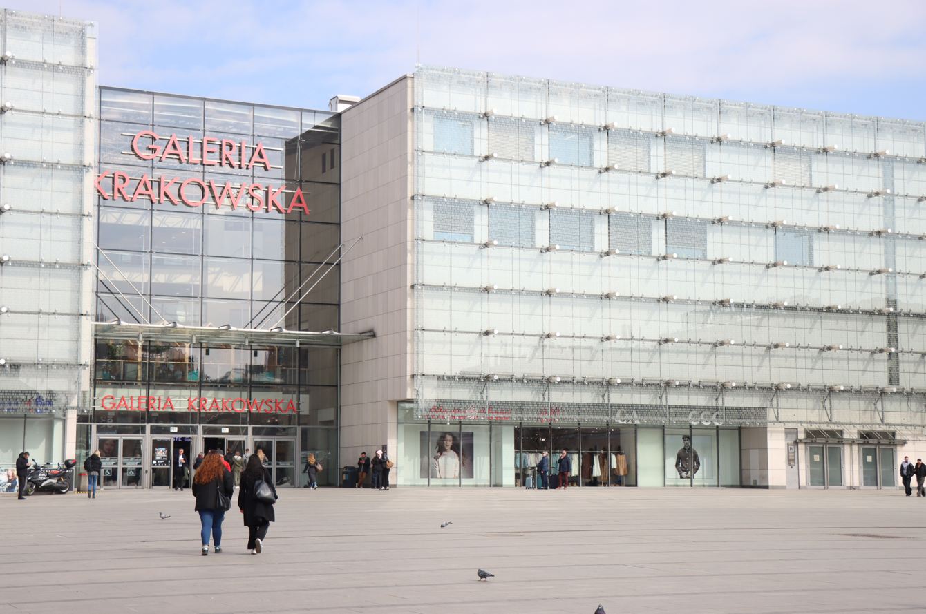 Akcja ratunkowa w Galerii Krakowskiej. Szybka reakcja uratowała życie