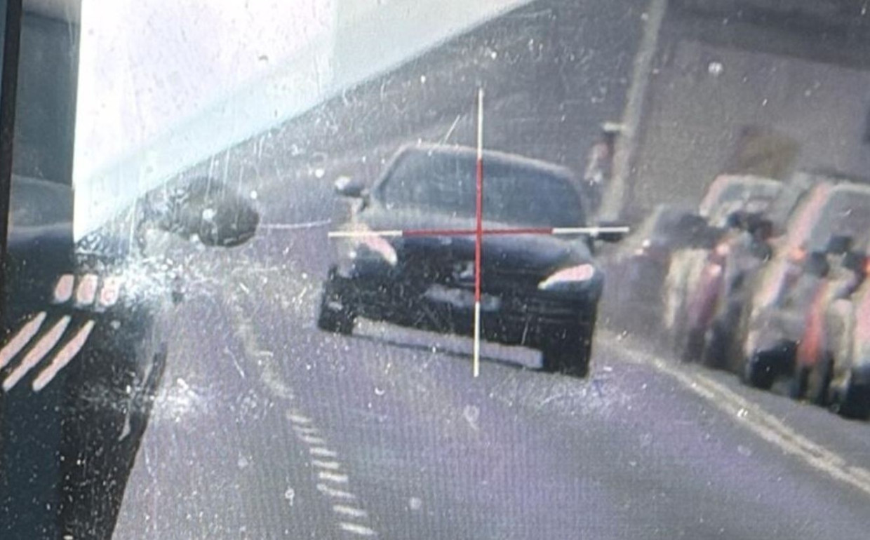 Ponad 200 km/h na Nowohuckiej. 22-letni pirat drogowy kolejny raz za nic miał przepisy