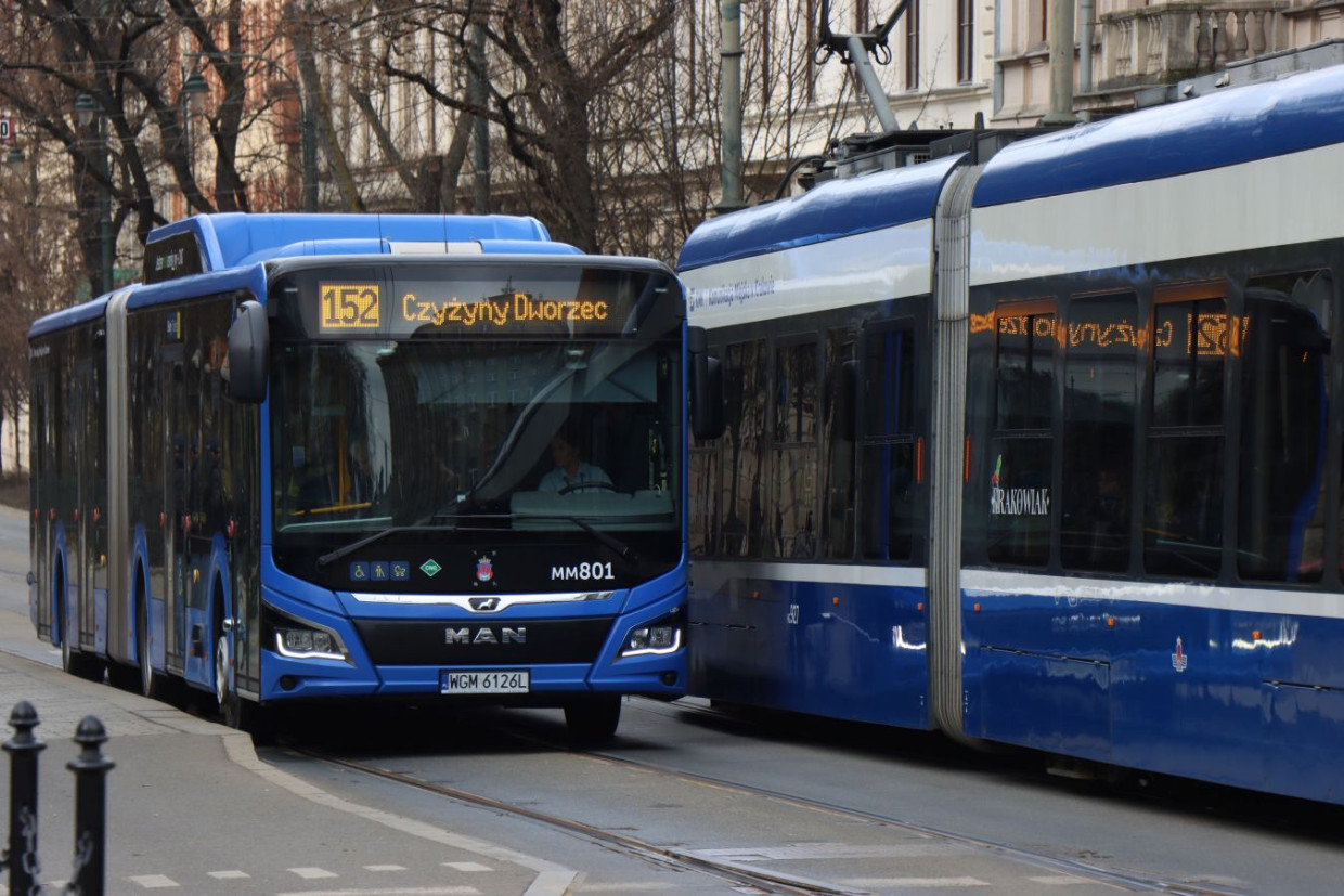 To będzie trudna niedziela dla pasażerów i kierowców w Krakowie. 22 marca duże utrudnienia