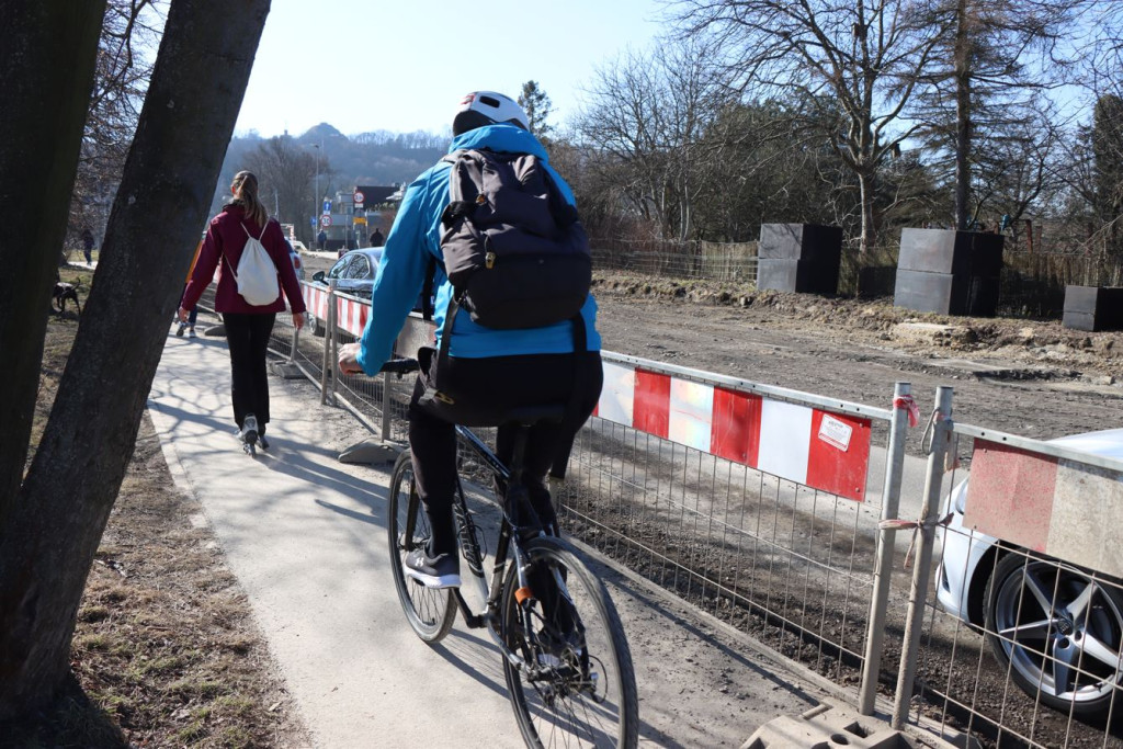 "Rowerzyści na Piastowskiej"