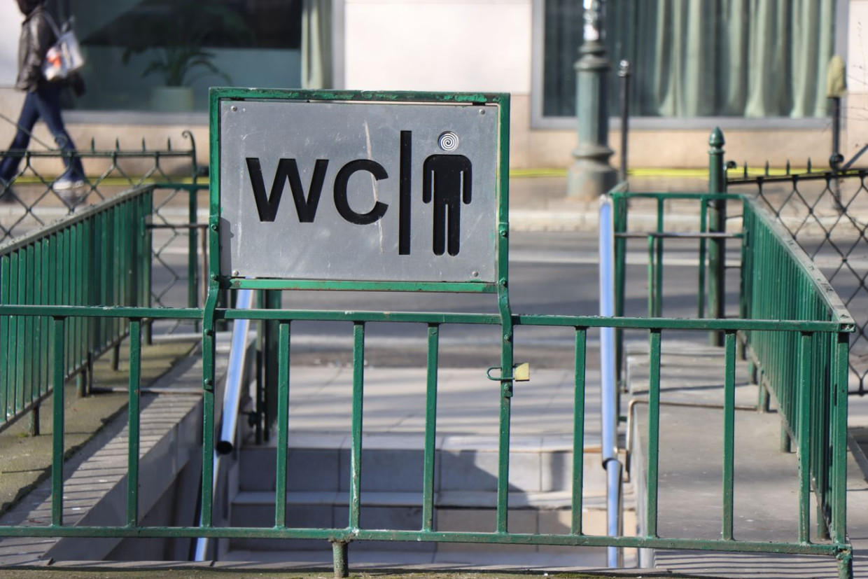 Gdzie są toalety w Krakowie? Mapa miejskich szaletów ułatwia ich znalezienie