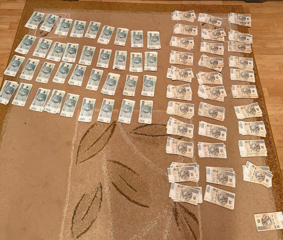 "Pieniądze odzyskane przez policję"