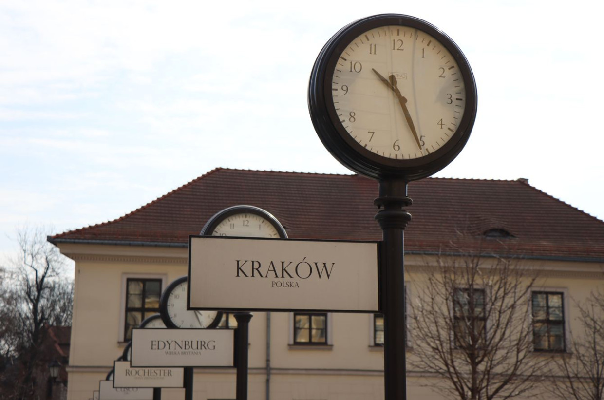 Noc krótsza o godzinę. Tak pojedzie komunikacja nocna w Krakowie